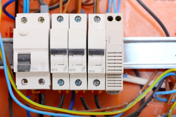 改性尼龍在電器開關、電動工具外殼、齒輪、小家電配件等方面的應用